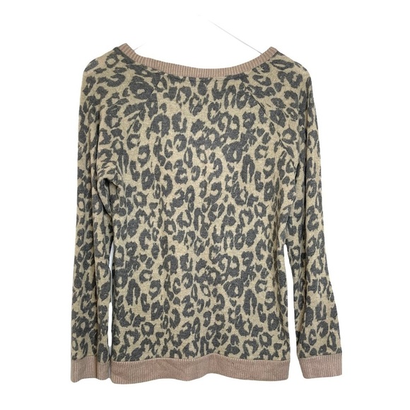 MOONDANCE Tan and Grey Leopard Print Crewneck Lightweight Sweater Size Small - Picture 3 of 8